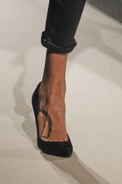 Look 2